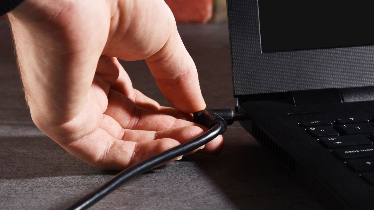 Fast Charging Technology in Laptops: How It Works and Its Impact on Battery Life?