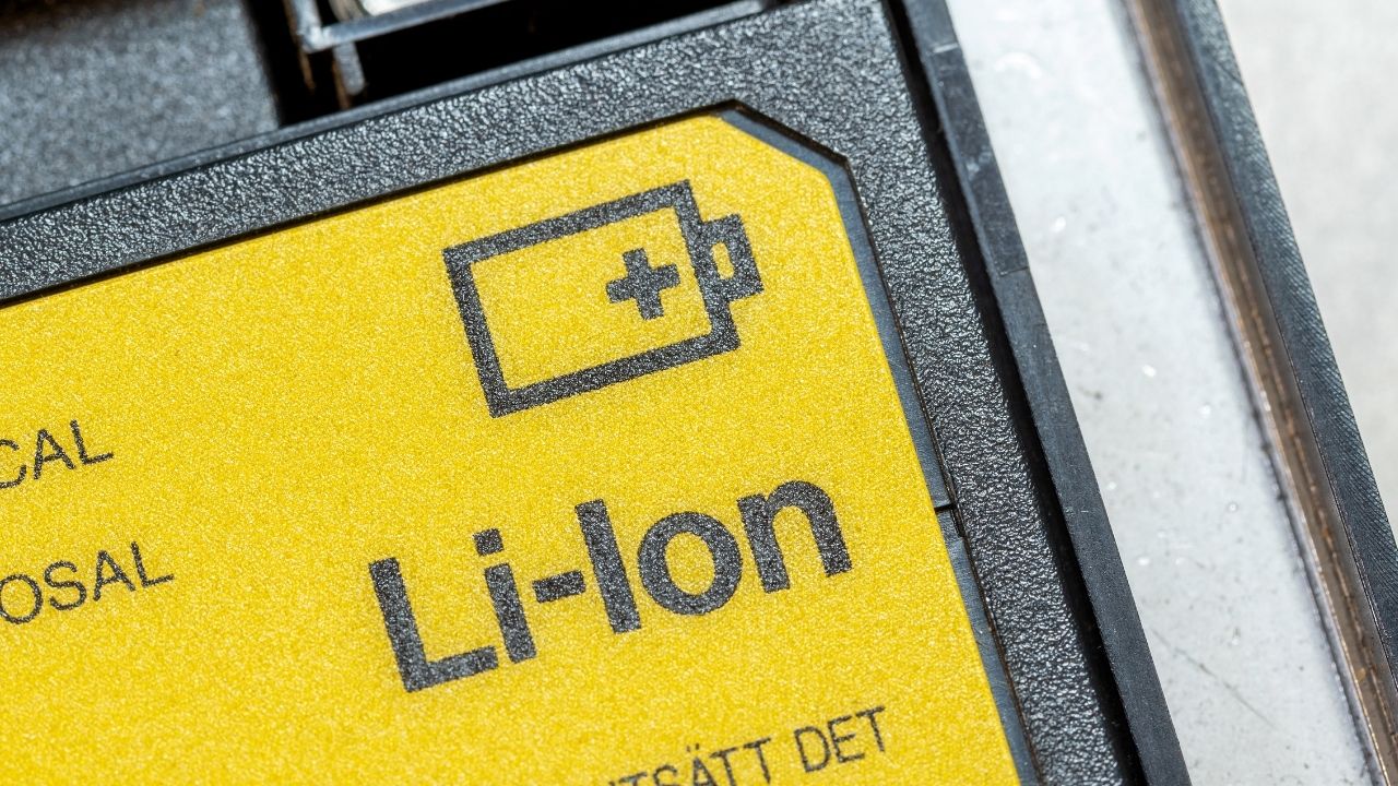 Comparing Lithium-Ion vs. Lithium-Polymer Batteries for Laptops